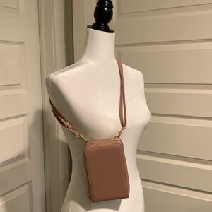 Women’s Soft Pink Crossbody Purse - New Without Tags
